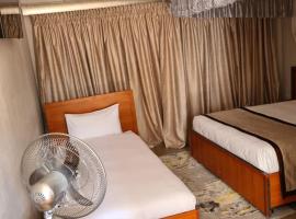 Blissful Lily Lodge，位于Chisani的酒店