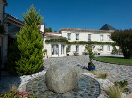 Domaine de Larchey & son restaurant - Bordeaux Sud，位于Saint-Médard-dʼEyrans的酒店