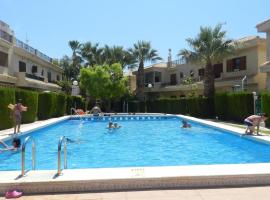 Playa flamenca，位于弗拉门卡海滩的酒店