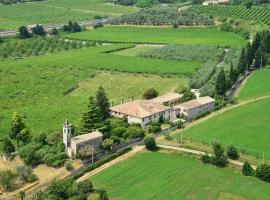 Agriturismo Della Pieve，位于巴多利诺的酒店