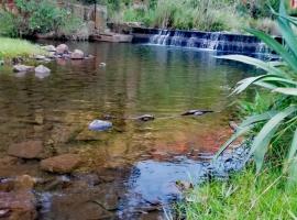 Rocky Drift Private Nature Reserve，位于上瓦特法尔旋角大羚羊河瀑布观景点附近的酒店