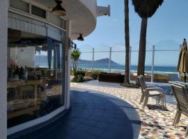 CASA DE PLAYA EN ENSENADA，位于恩塞纳达港的酒店