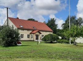 Dom wakacyjny-Czereśniowy Sad，位于Niemierze的乡间豪华旅馆