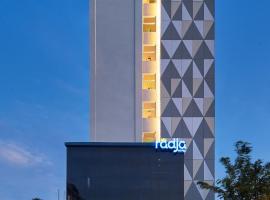 Radja Art and Boutique Hotel Simpang Lima，位于三宝垄的家庭/亲子酒店