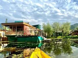 Green Paradise Houseboat - Centrally Heated