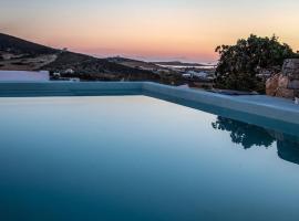 Paros - Naousa Casa Elena Piscina Privata 8x3，位于帕罗斯岛的别墅