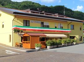 艾尔伯格里维埃拉酒店，位于Magnano in Riviera的酒店