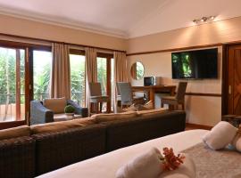 LUXURY EN-SUITE ROOM WITH LOUNGE @ 4 STAR GUEST HOUSE，位于米德尔堡的旅馆
