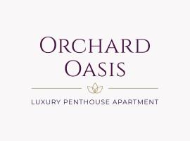 Orchard Oasis, Luxury Penthouse Getaway，位于科尔雷恩桑德尔山堡附近的酒店