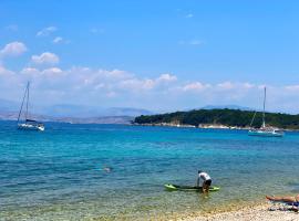 Villa Dimitris Beach，位于卡西奥皮的度假屋