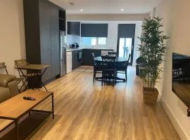 Apt 3 Silver Spruce - Killarney Town Free Parking
