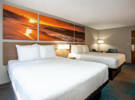 Days Inn by Wyndham Marquette，位于马凯特的酒店