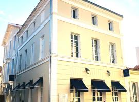 Hôtel 2 étoiles et Restaurant Le Galet Bleu，位于富拉的酒店