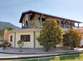 Apartamentos Ubatuba，位于乌巴图巴的酒店