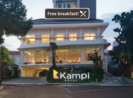 Kampi Hotel Tunjungan - Surabaya，位于泗水敦郡苷购物商场附近的酒店