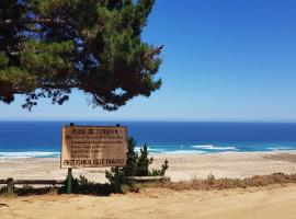 Tunquen Campomar Quincho y Piscina，位于阿尔加罗沃的酒店