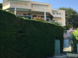 Superbe Studio parking piscine，位于尼斯的酒店