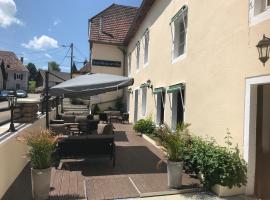 Hôtel D’Artiste，位于Pierrefontaine-les-Varans的酒店