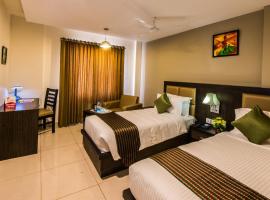 Plaza Hotel Trichy，位于蒂鲁奇奇拉帕利的酒店