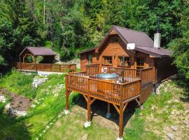 SOVIA WELLNESS CHATA s jacuzzi kaďou a saunou, Čingov，位于斯米扎尼的豪华型酒店