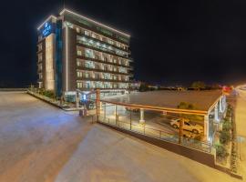 ARTES HOTEL，位于哈塔伊国营常陆海滨公园附近的酒店