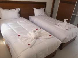 Hôtel Zahrat Souss -Inezgane，位于Inezgane的酒店