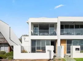 Meander - Port Noarlunga South - C21 SouthCoast Holidays