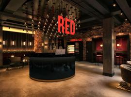 Radisson RED London Gatwick Airport，位于克劳利的酒店