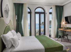 Heritage Hotel Porin Makarska，位于马卡尔斯卡的浪漫度假酒店