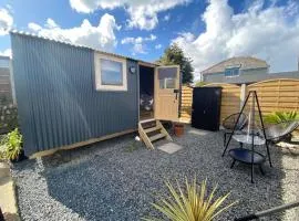 Stargazy Shepherds Hut