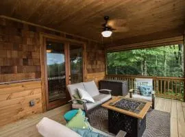 NEW FOREST COTTAGE W/GRILL & DECK:HIKE, FISH, GOLF