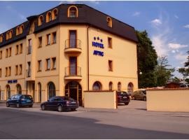 阁楼酒店，位于布拉格布拉格04的酒店