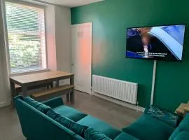 Woodvale Flat, Renton, Loch Lomond