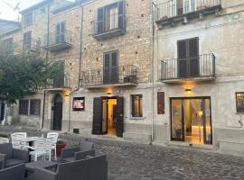 U'Giruni，位于San Donato di Ninea的酒店