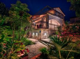 Holiday Home Lily-Just steps from the Sea，位于奈维斯的酒店