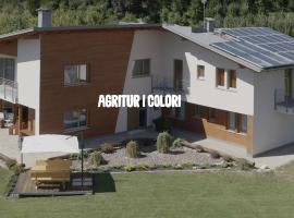 Agritur I Colori，位于桑泽诺的住宿加早餐旅馆