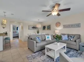 2bd 2ba 1st floor condo WALK TO BEACH