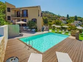 Pater Meus Suites - Sea View, Pool & Parking
