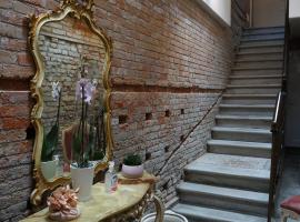 Residence Castello Venezia，位于威尼斯的胶囊旅馆