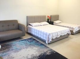 CASA ADELIA STUDIO CHUKAI KEMAMAN，位于Cukai的酒店