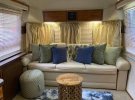 Beautiful Airstream, Beaufort SC-Enjoy the Journey，位于博福特的别墅