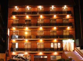 家庭公寓式酒店，位于马德普拉塔的酒店