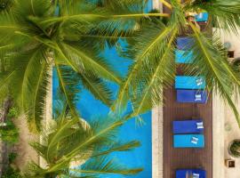 Casa Paradis，位于江比阿的带泳池的酒店