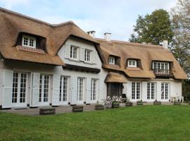 Villa Monceau Louvain la neuve，位于新鲁汶的酒店