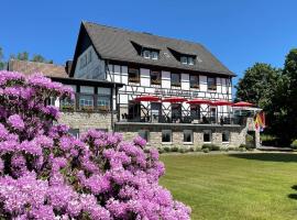 Boutique Hotel Restaurant Hollerather Hof，位于黑伦塔尔的酒店
