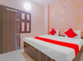 OYO 82742 Bhardwaj Guest House，位于Garhi Harsāru的酒店