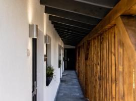 Corvin Guesthouse，位于胡内多阿拉的酒店