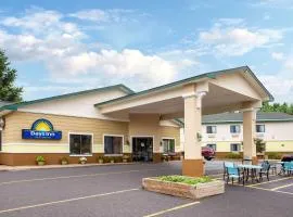 Days Inn by Wyndham Marquette