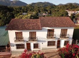 La Casa de Don Santiago Townhouse，位于科潘玛雅遗址的度假屋