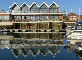 Royal Southern Yacht Club，位于汉布尔的酒店